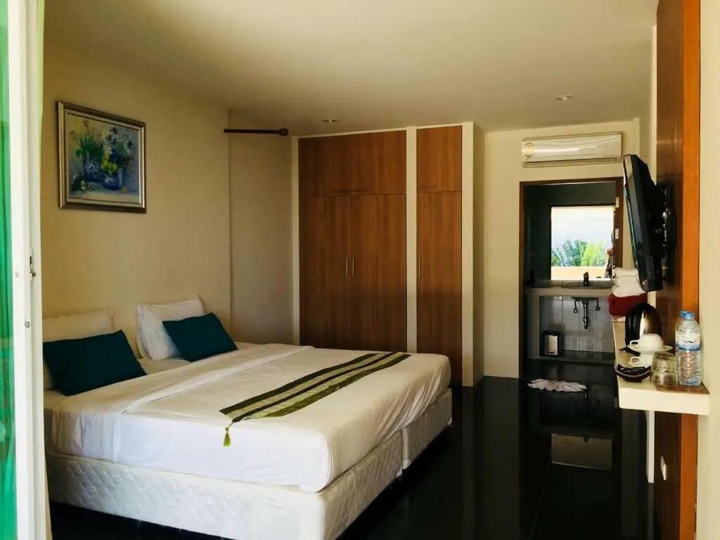 Grand Bleu Ocean View Pool Suite Kamala Beach Exteriör bild