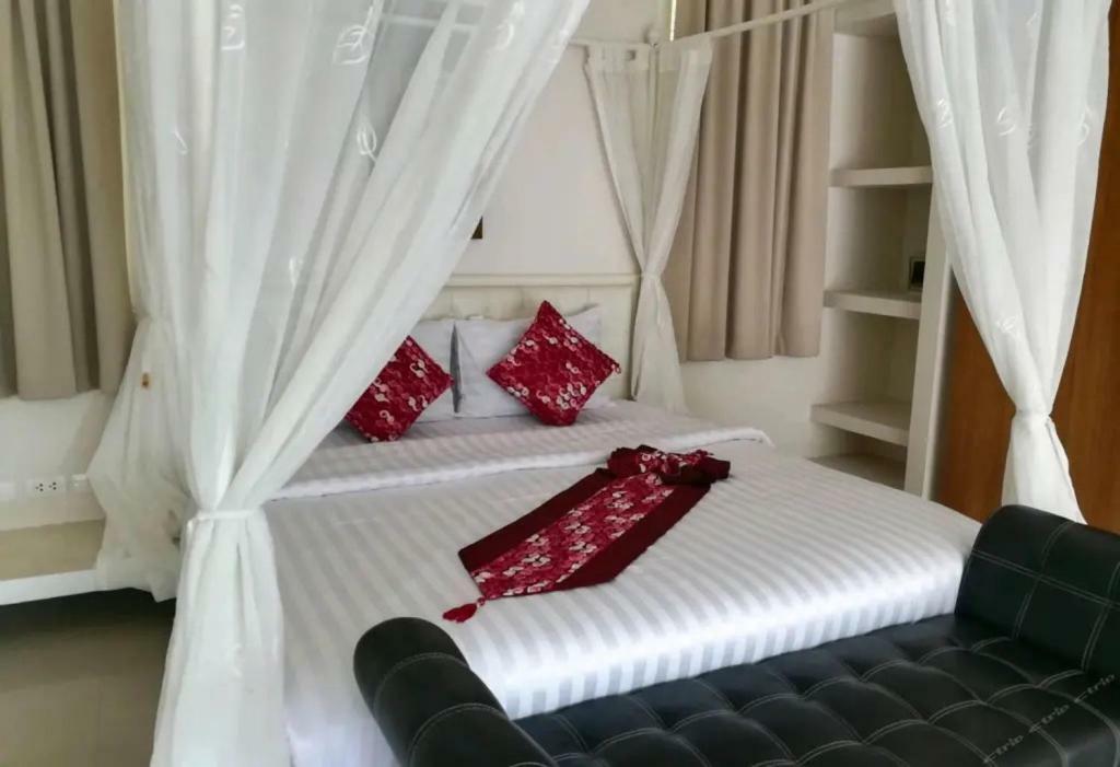 Grand Bleu Ocean View Pool Suite Kamala Beach Exteriör bild